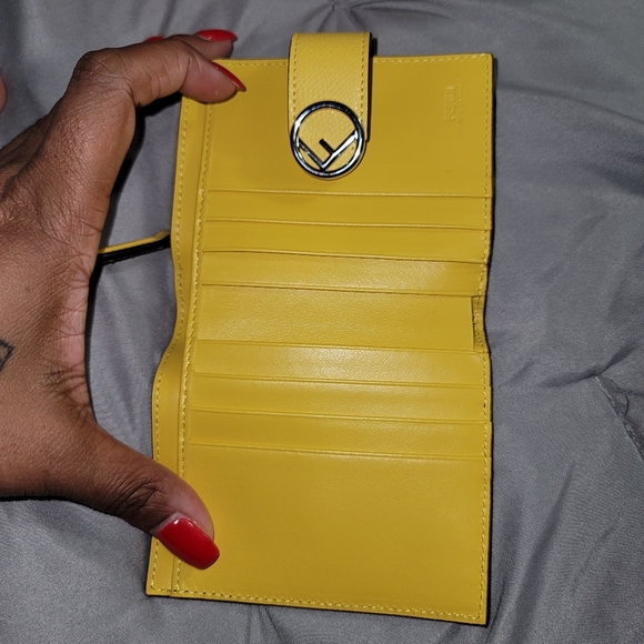 Fendi Compact Wallet - Picture 4 of 4